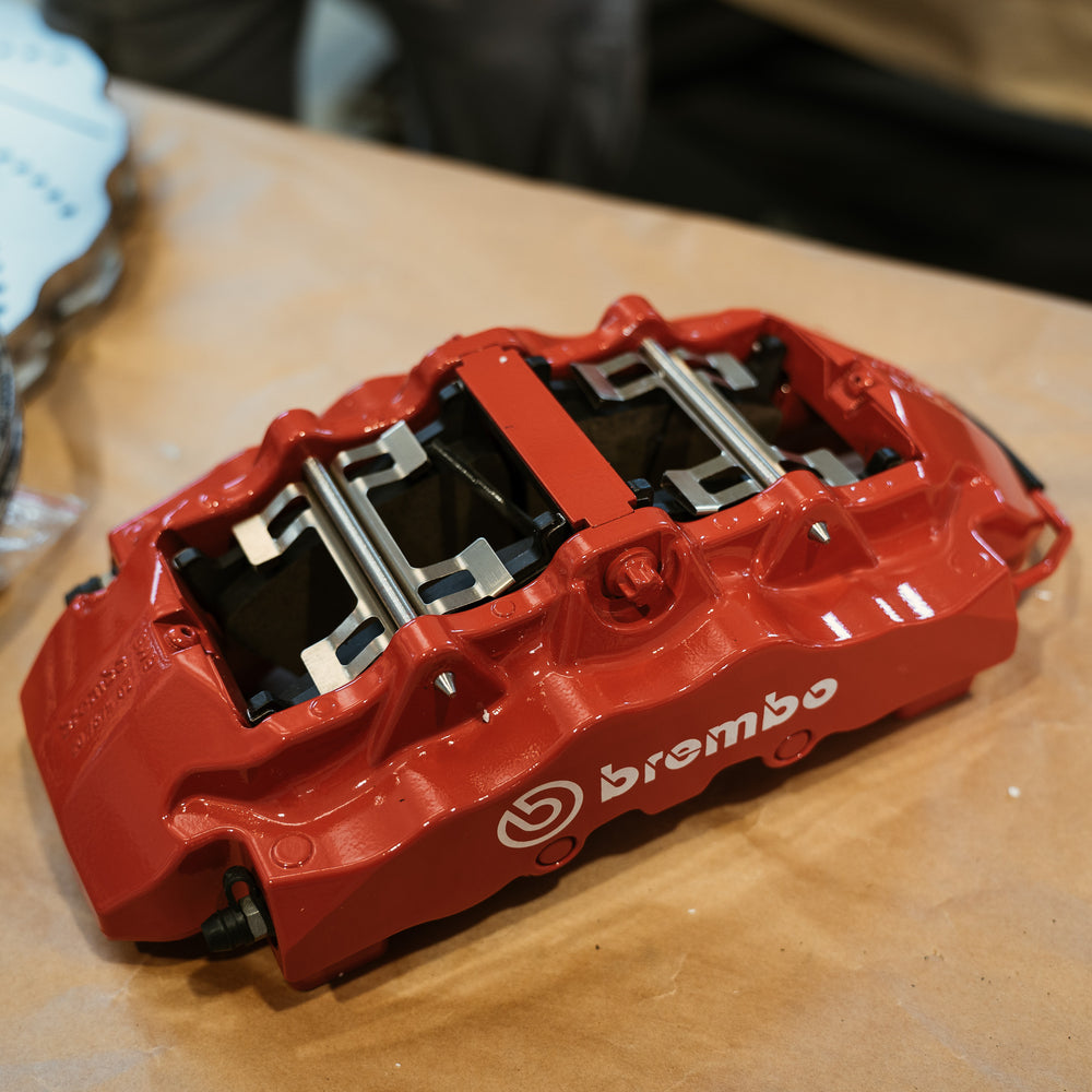 Brembo Big Brake Kit Range Rover classic / Defender — 8 Pistones Delante / 4 Pistones Detrás